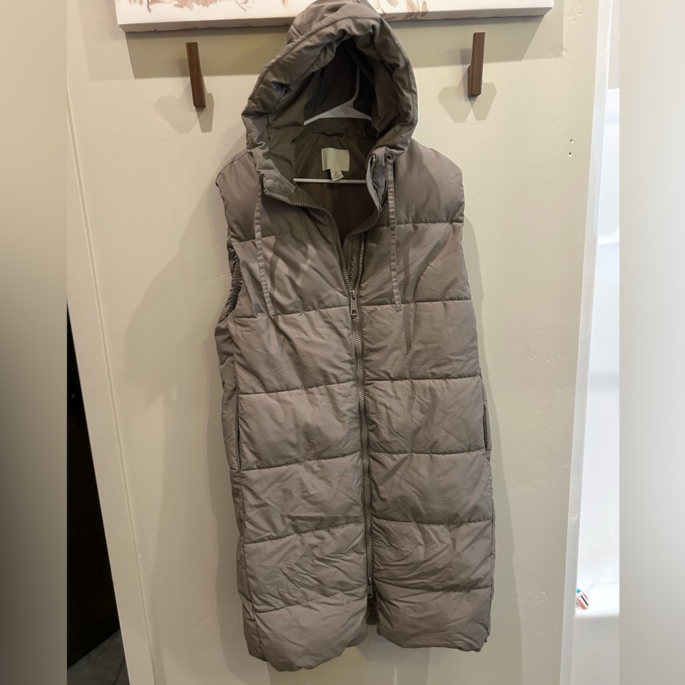 H&M Taupe long puffy vest